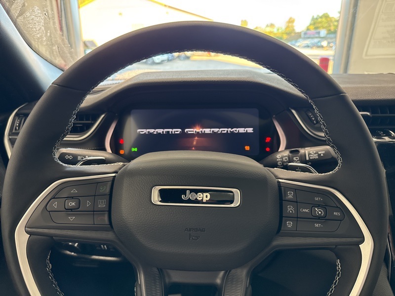 2025 Jeep Grand Cherokee Altitude X photo 24