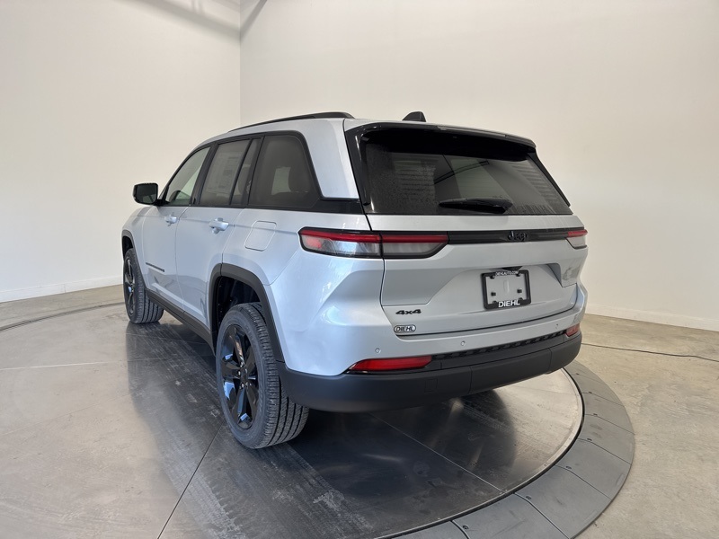 2025 Jeep Grand Cherokee Altitude X photo 5