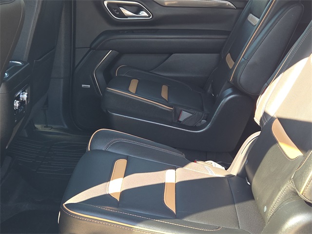 2022 Gmc Yukon XL AT4 photo 14
