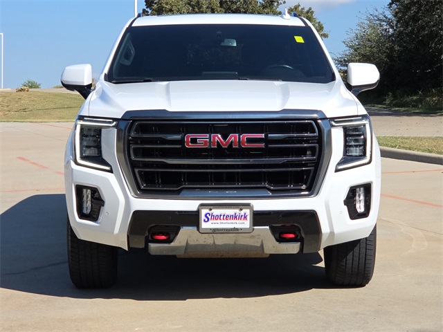 2022 Gmc Yukon XL AT4 photo 2