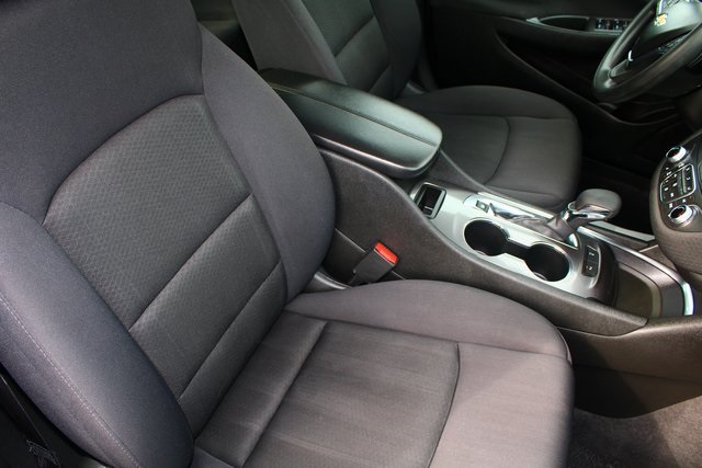 used 2025 Chevrolet Malibu car, priced at $21,000