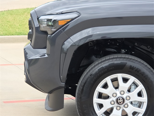2025 Toyota Tacoma SR5 4x4 Limited photo 4
