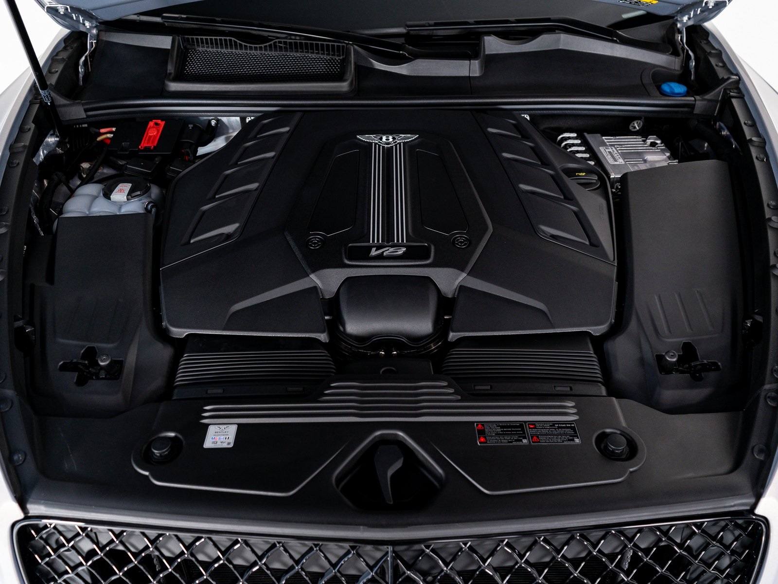 2025 Bentley Bentayga V8 photo 39