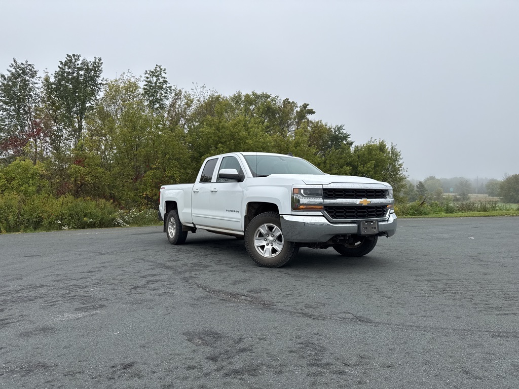 Used 2018 Chevrolet Silverado 1500 LT Trucks