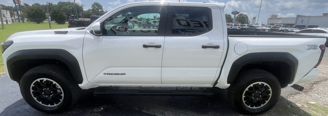 2025 0040 Toyota Tacoma 4WD TRD Off Road 4X4 Truck