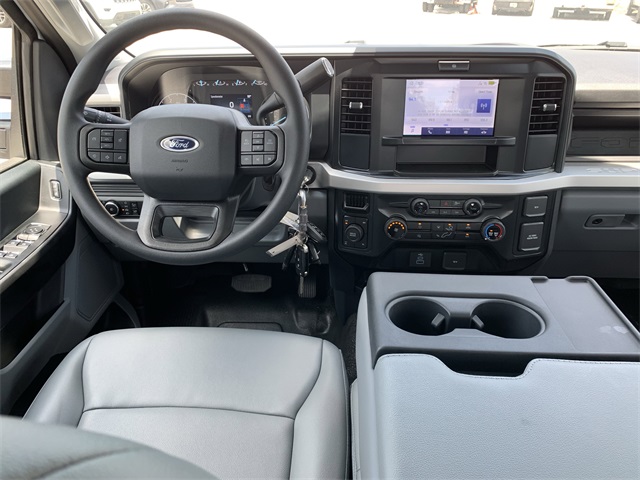 2025 Oxford White Ford Super Duty F-250 SRW XL 4X4 Truck