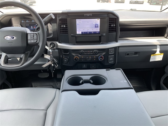 2025 Oxford White Ford Super Duty F-250 SRW XL 4X4 Truck