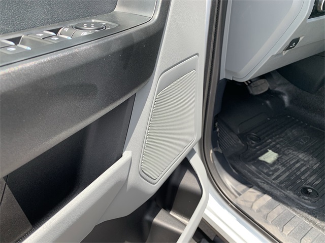 2025 Oxford White Ford Super Duty F-250 SRW XL 4X4 Truck