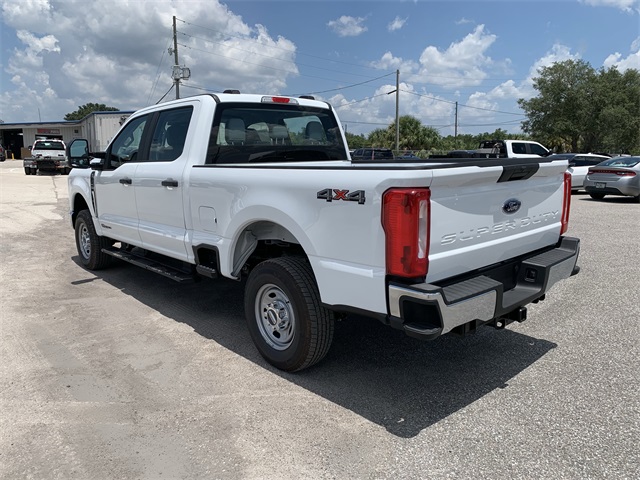 2025 Oxford White Ford Super Duty F-250 SRW XL 4X4 Truck