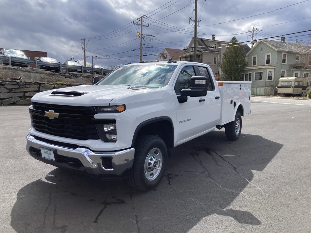 2024 Chevrolet Silverado 2500HD Work Truck photo 3