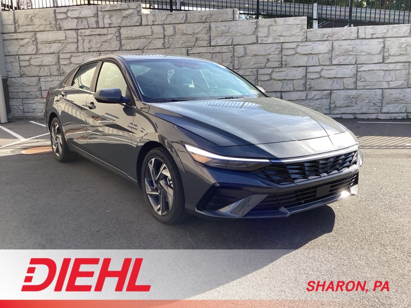 2025 Hyundai Elantra Limited's photo