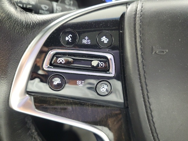 2016 Cadillac Escalade Platinum photo 17