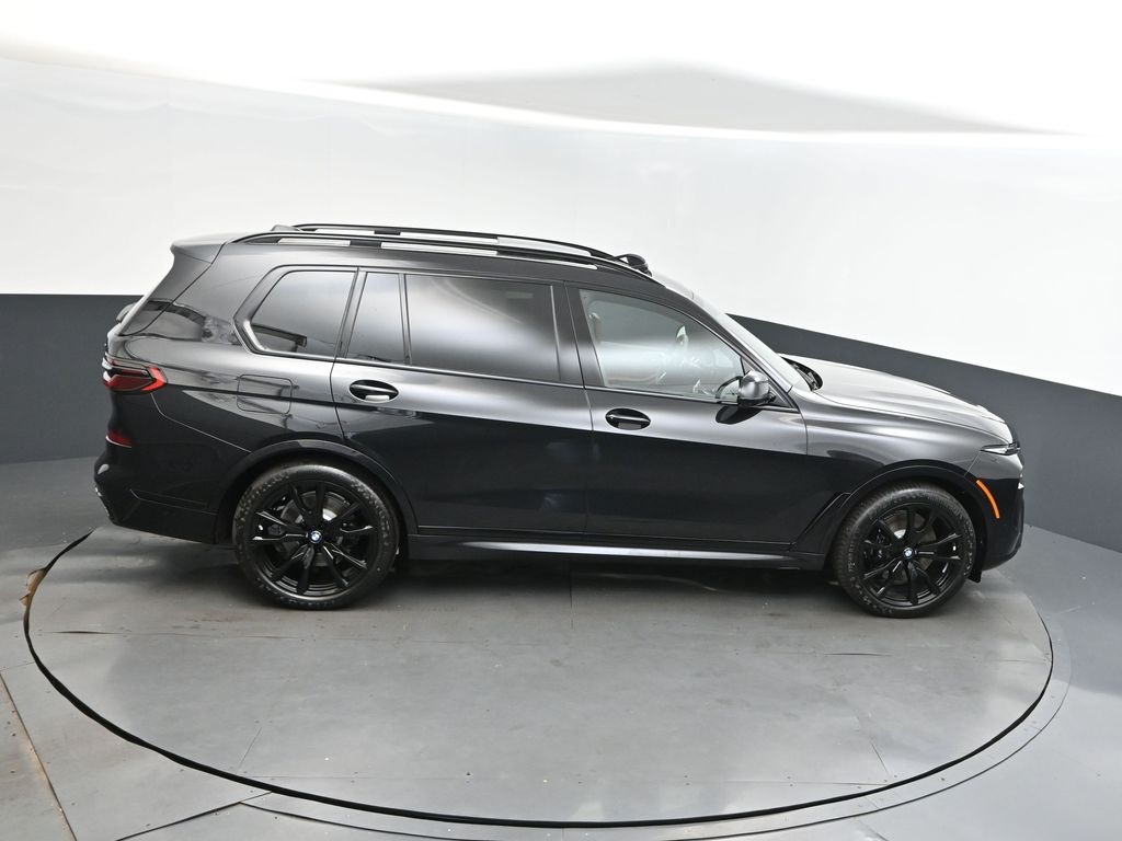 2026 Black Sapphire Metallic BMW X7 xDrive40i AWD SUV