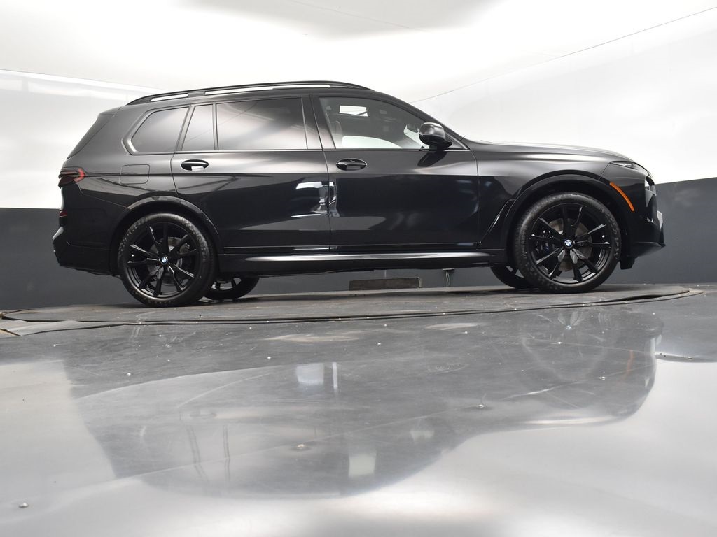 2026 Black Sapphire Metallic BMW X7 xDrive40i AWD SUV