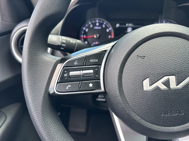 2022 Kia Forte LXS photo 19
