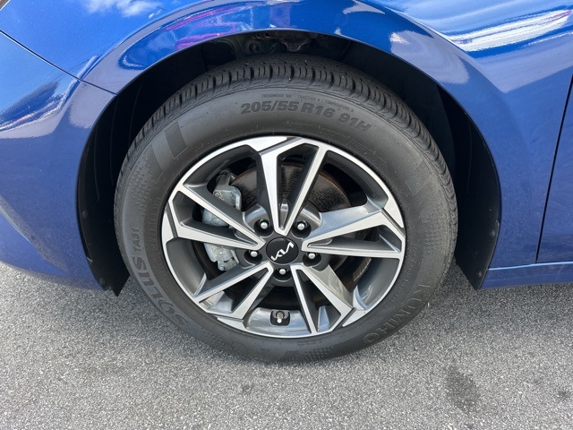 2022 Kia Forte LXS photo 25