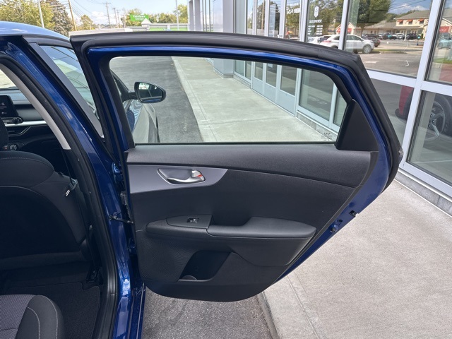 2022 Kia Forte LXS photo 33
