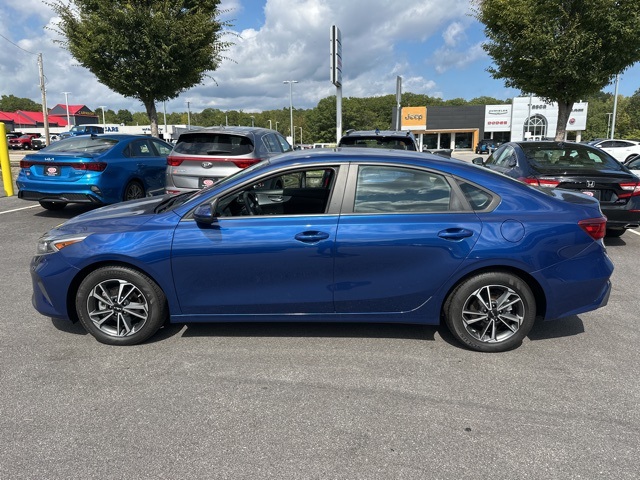 2022 Kia Forte LXS photo 4