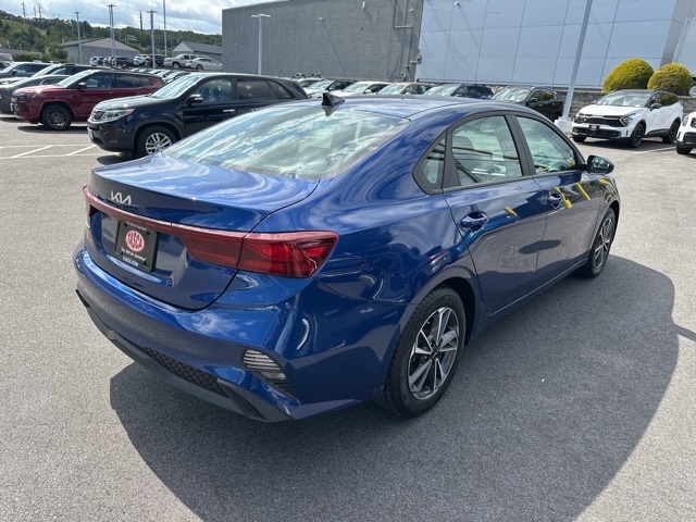 2022 Kia Forte LXS photo 7