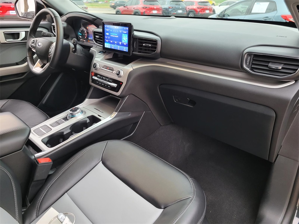 used 2024 Ford Explorer car, priced at $28,900