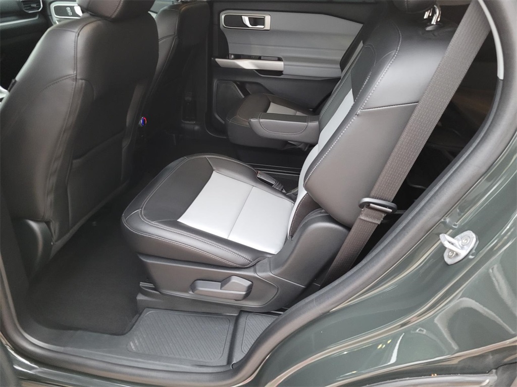 used 2024 Ford Explorer car, priced at $28,900