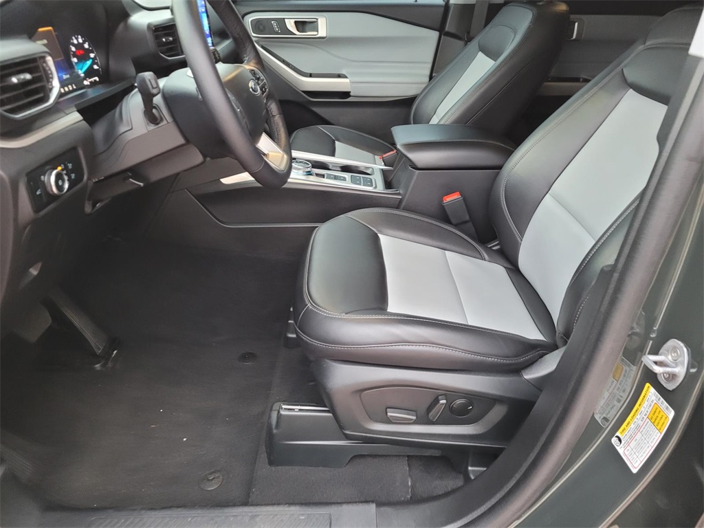 used 2024 Ford Explorer car, priced at $28,900