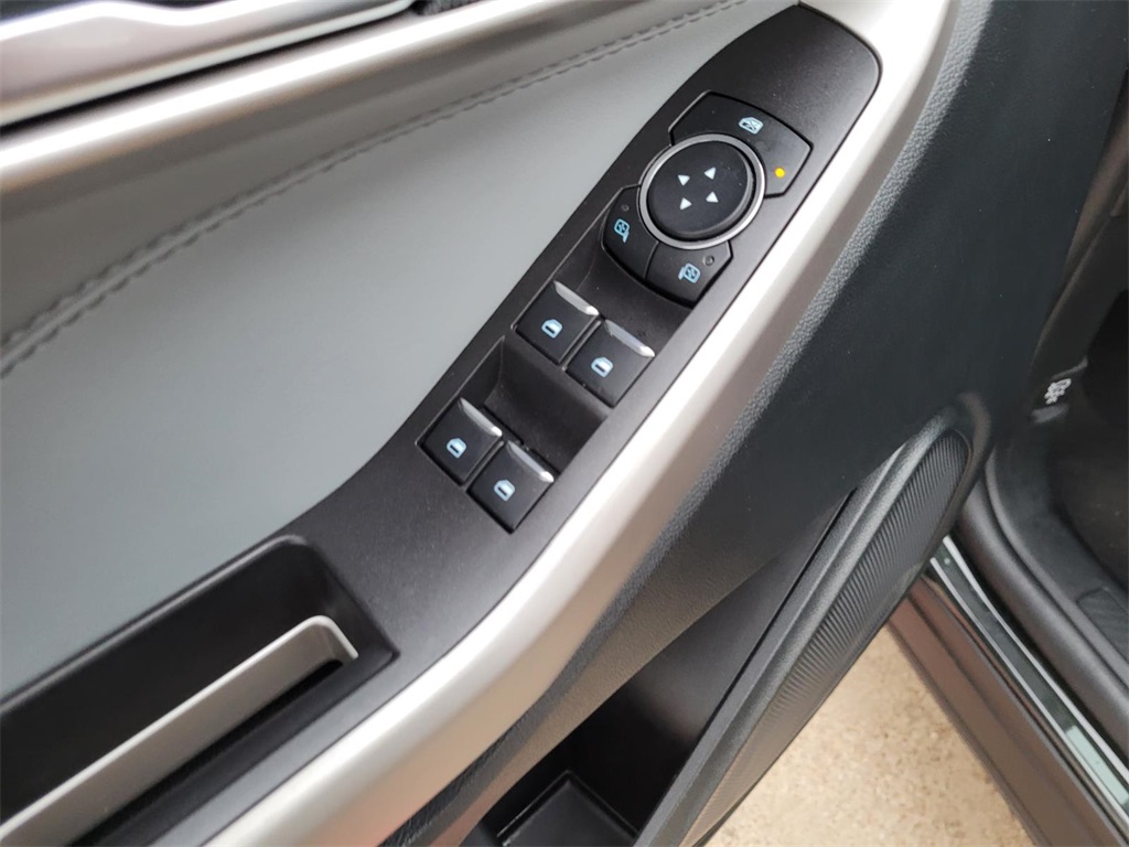 used 2024 Ford Explorer car, priced at $28,900