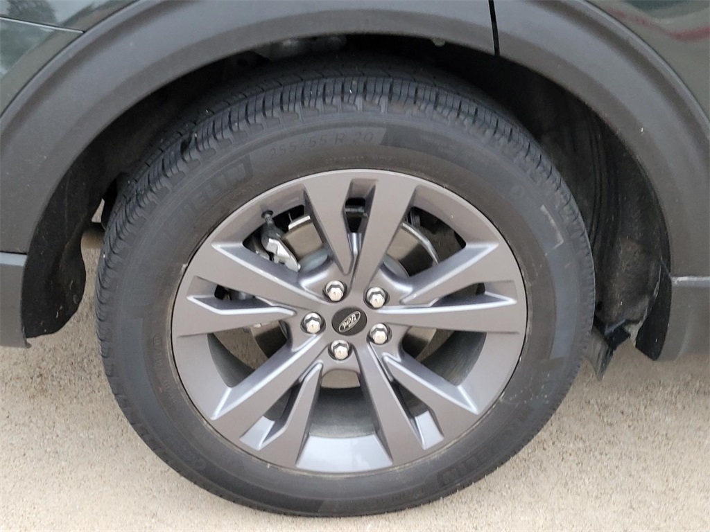 used 2024 Ford Explorer car, priced at $28,900