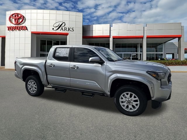 2025 Toyota Tacoma SR5's photo