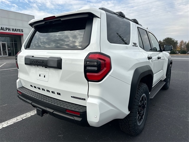 2025 Toyota 4Runner TRD Off-Road Premium photo 3