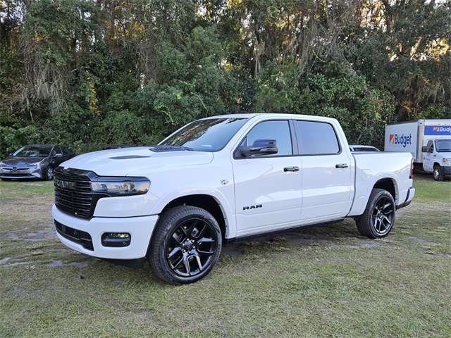 2026 Ram 1500 Laramie Crew Cab 4x4 5'7" Box