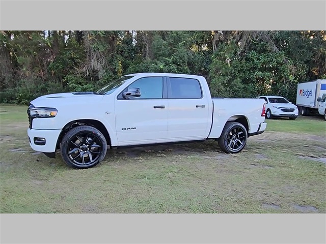 2026 Ram 1500 Laramie Crew Cab 4x4 5'7" Box
