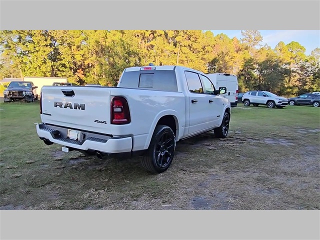 2026 Ram 1500 Laramie Crew Cab 4x4 5'7" Box