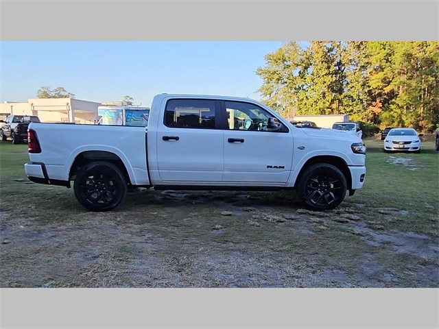 2026 Ram 1500 Laramie Crew Cab 4x4 5'7" Box