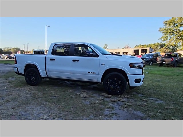 2026 Ram 1500 Laramie Crew Cab 4x4 5'7" Box