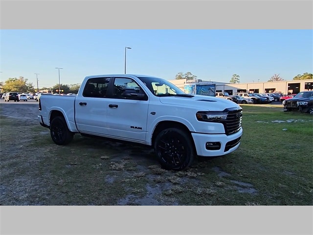 2026 Ram 1500 Laramie Crew Cab 4x4 5'7" Box