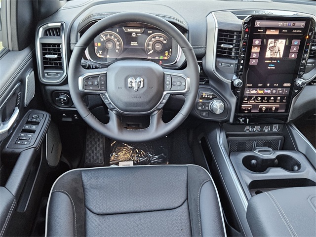 2026 Ram 1500 Laramie Crew Cab 4x4 5'7" Box