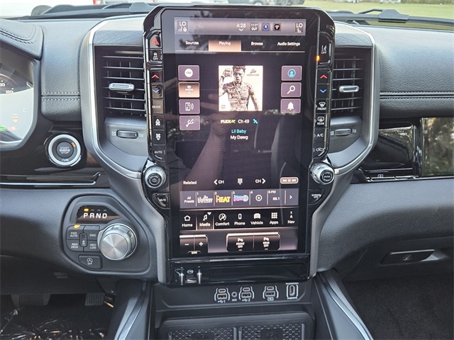 2026 Ram 1500 Laramie Crew Cab 4x4 5'7" Box