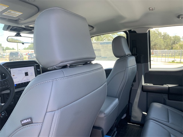 2025 Oxford White Ford F-150 XL 4X4 Truck