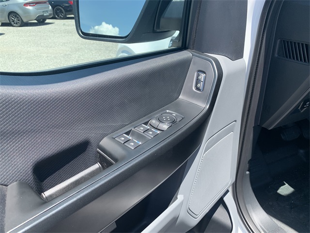 2025 Oxford White Ford F-150 XL 4X4 Truck