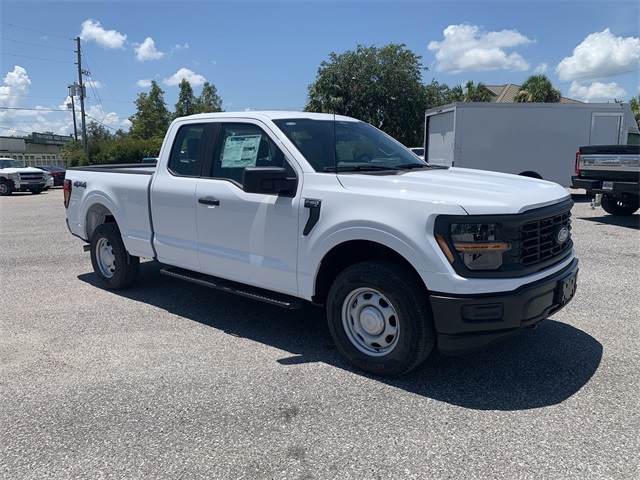 2025 Oxford White Ford F-150 XL 4X4 Truck