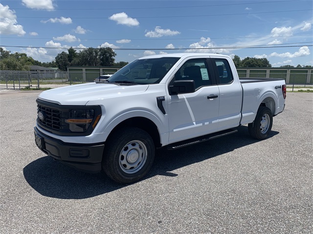 2025 Oxford White Ford F-150 XL 4X4 Truck