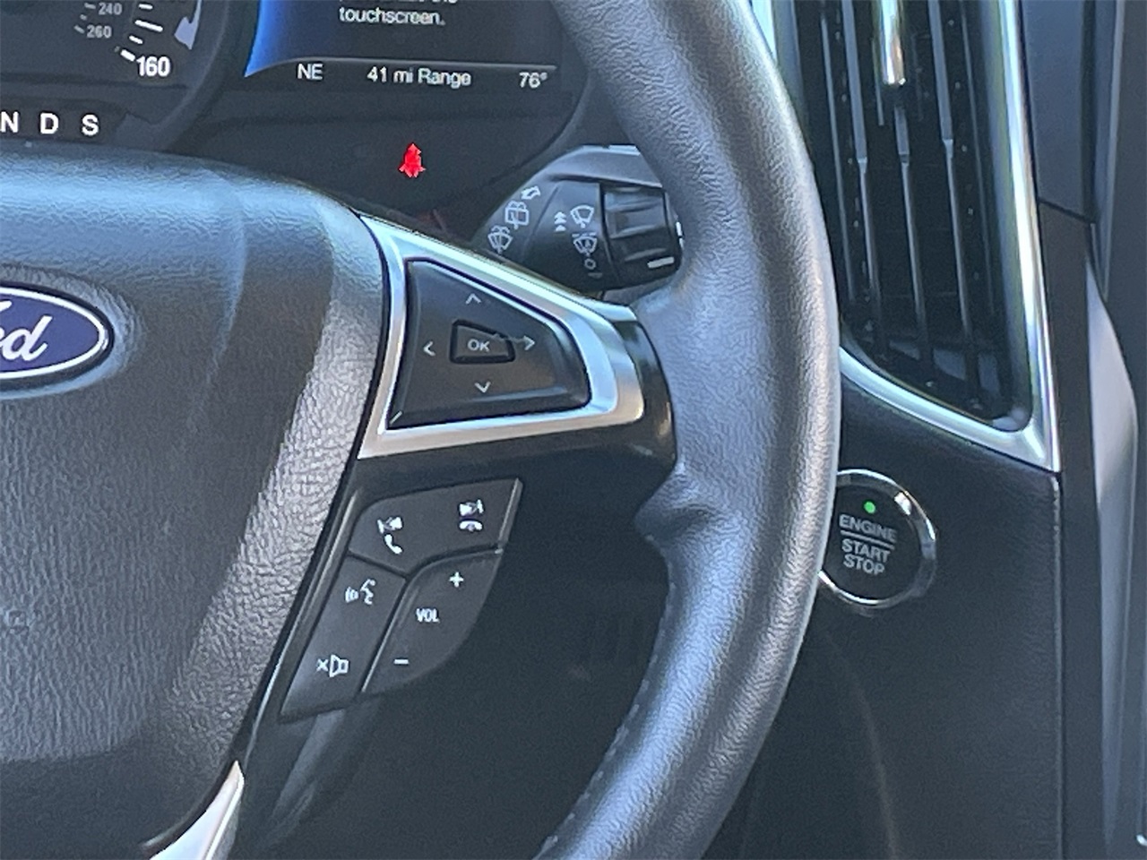 used 2024 Ford Edge car, priced at $21,495