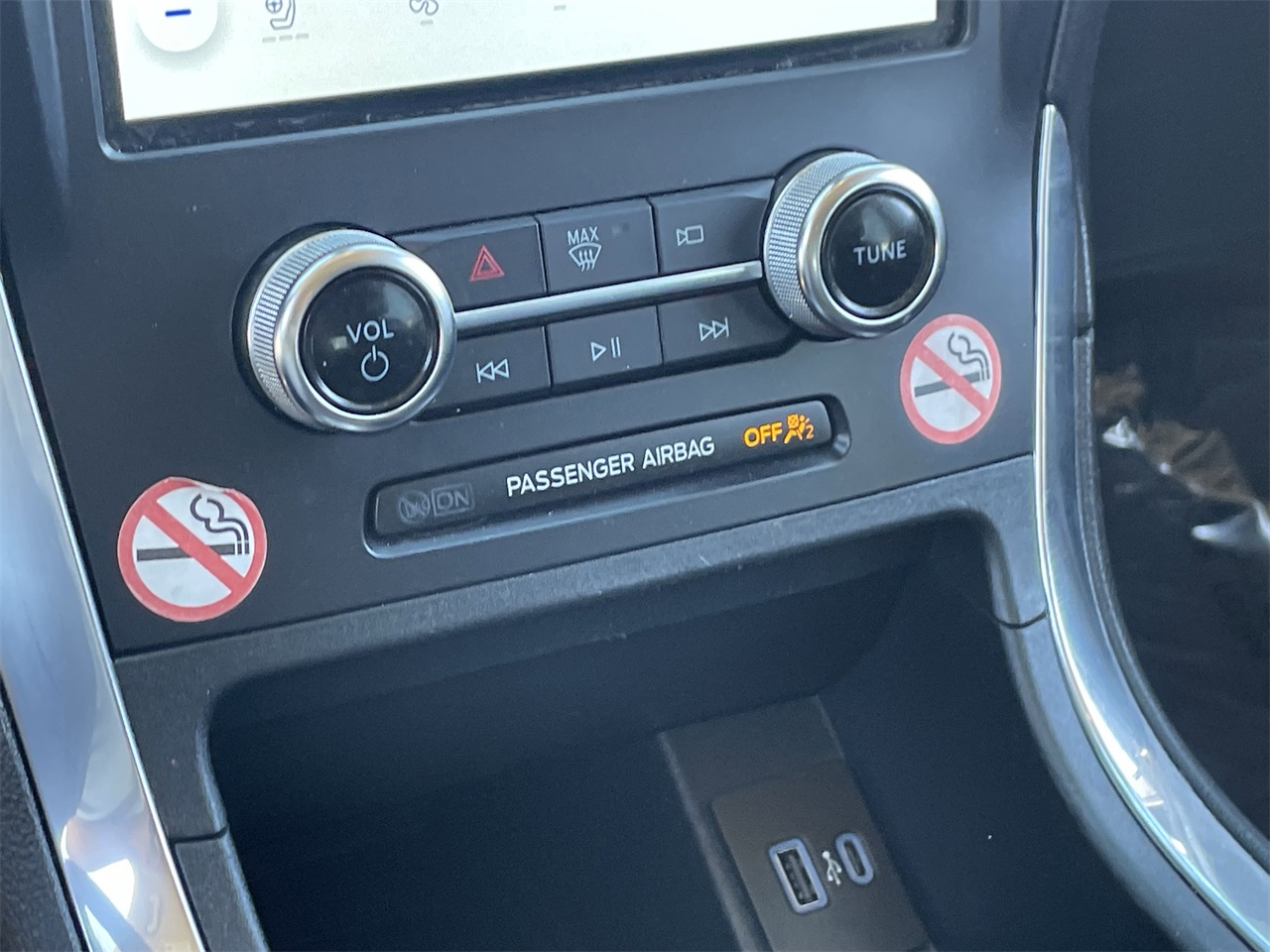 used 2024 Ford Edge car, priced at $21,495