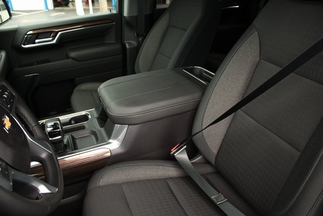 new 2025 Chevrolet Silverado 1500 car, priced at $60,900