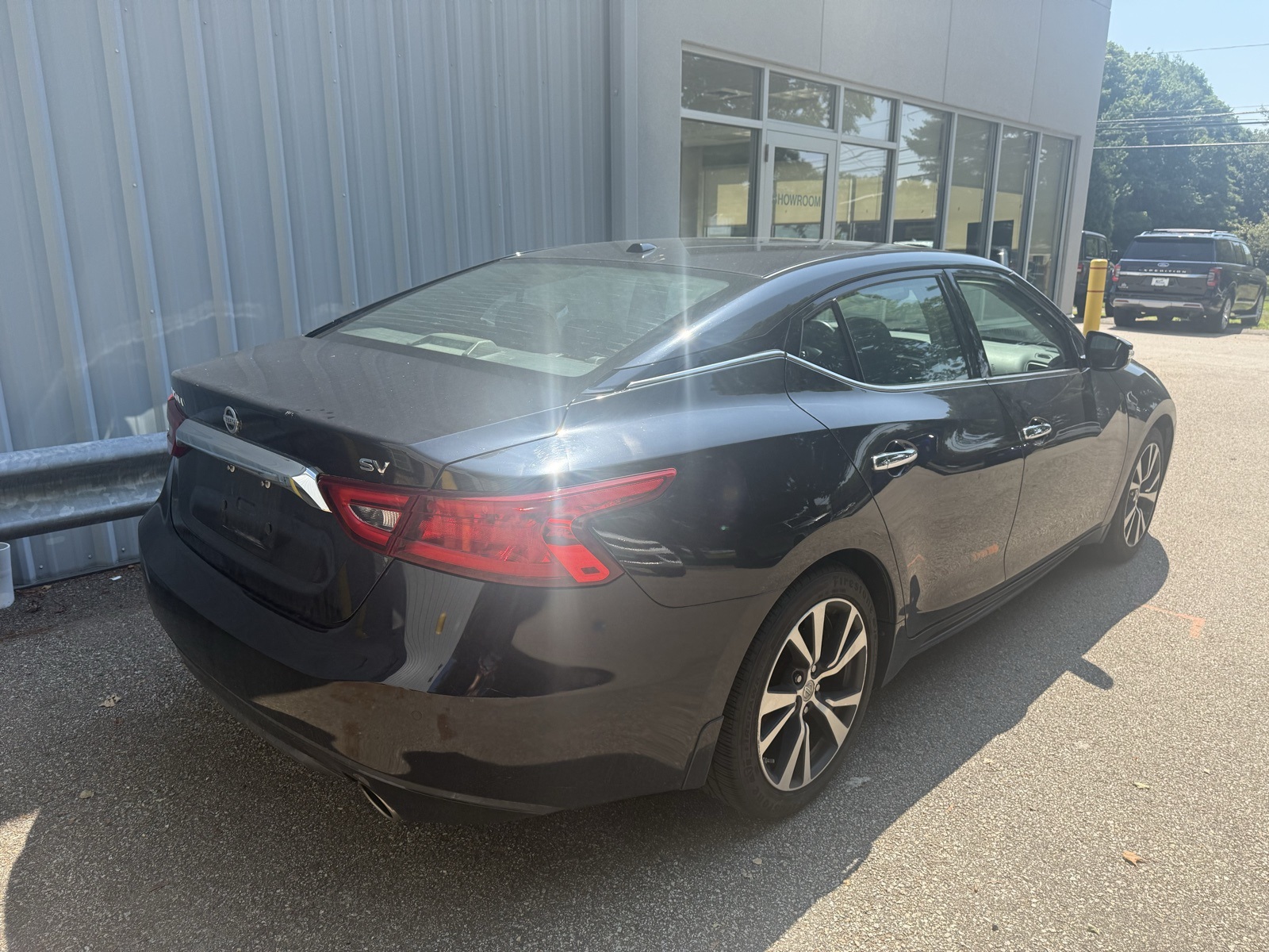 2017 Super Black Nissan Maxima 3.5 SV FWD Sedan