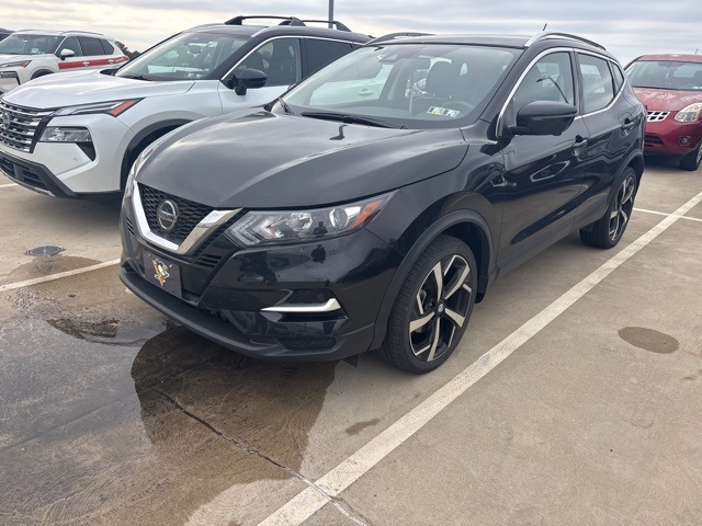 2022 Nissan Rogue Sport SL photo 2