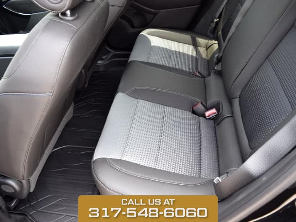 2025 Black Metallic Chevrolet Trax LT FWD SUV