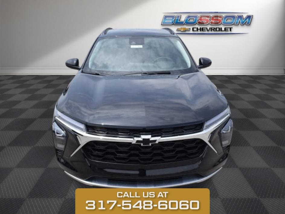 2025 Black Metallic Chevrolet Trax LT FWD SUV