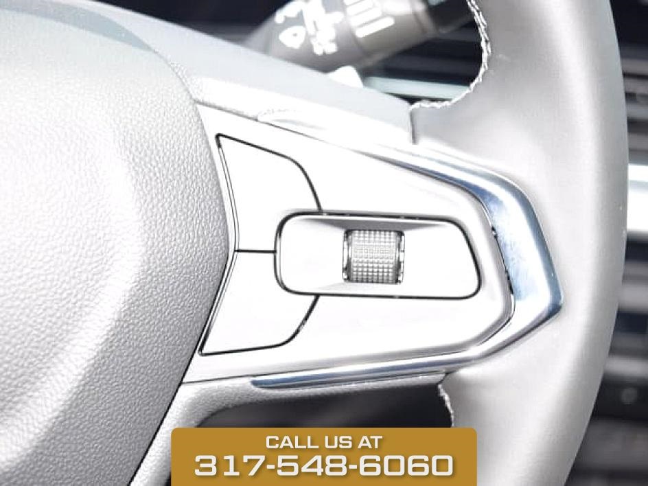 2025 Black Metallic Chevrolet Trax LT FWD SUV